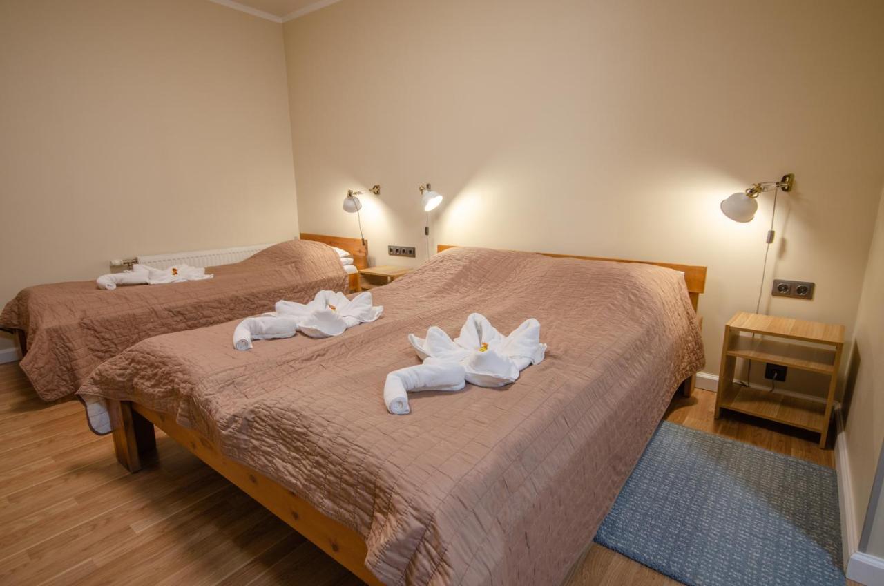 Veldzes Nams Hotel Ventspils Exterior photo